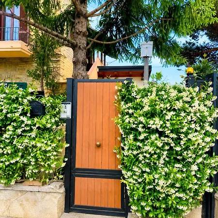 Casa Drema - Al Mare Con Terrazza 4* Pescara
